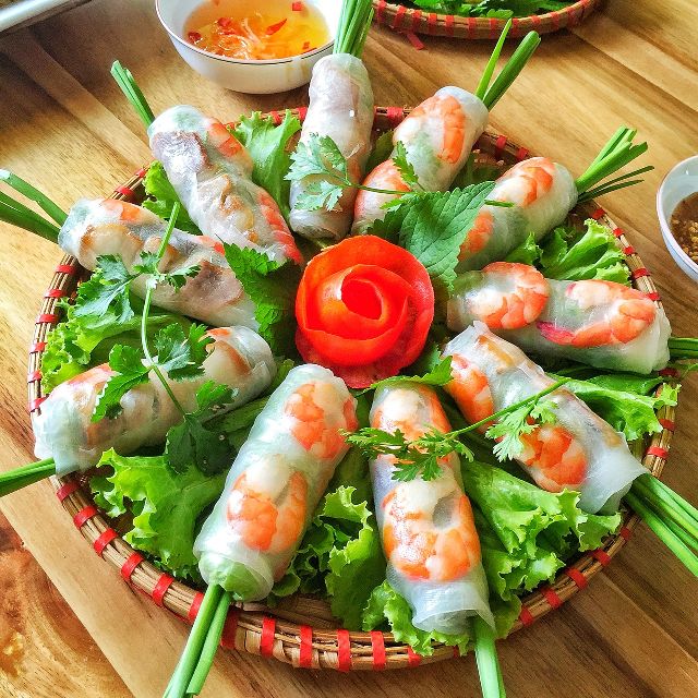 Vietnamese spring roll hanoi gastronomy
